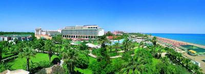 آدورا گلف ریزورت