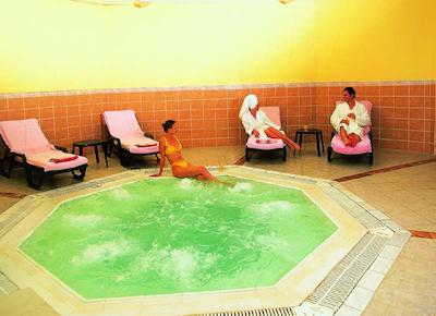 آدورا گلف ریزورت