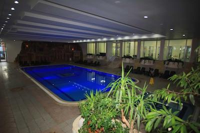 آدورا گلف ریزورت