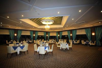 آدورا گلف ریزورت