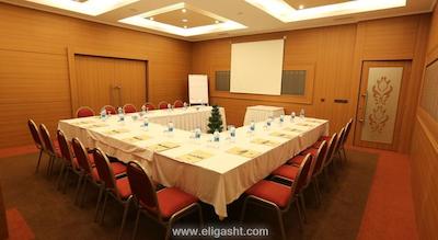 آدورا گلف ریزورت