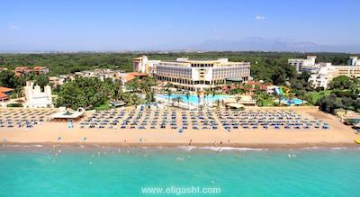 آدورا گلف ریزورت