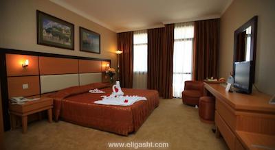 آدورا گلف ریزورت