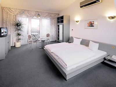 تریپ بای ویندهام درسدن نوستادت