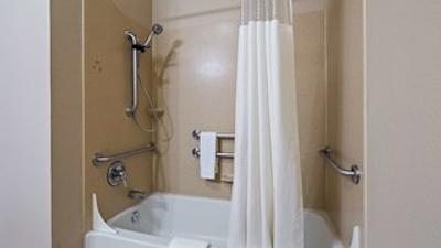 بست وسترن پلاس ایستگات این اند سویتز