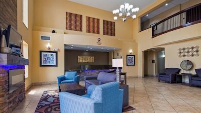 بست وسترن پلاس ایستگات این اند سویتز