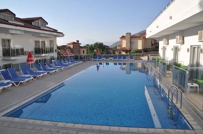 سانشین هلید ریزرت