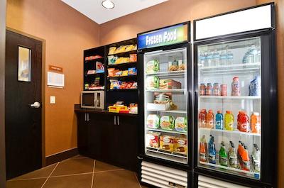 بست وسترن پرمیر فریپرت این اند سویتز