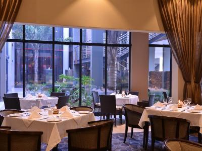 پرمیر هتل اُر تامبو