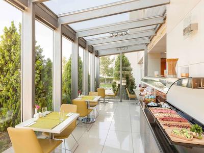 ایبیز کسری اُتلی