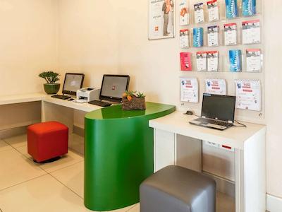 ایبیز کسری اُتلی