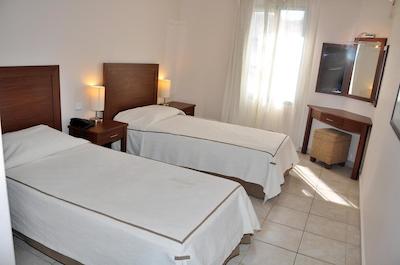 سیستا بیچ اپارتمنتز