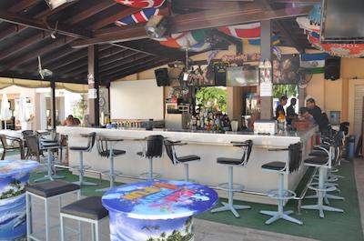 سیستا بیچ اپارتمنتز