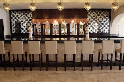 گر کاریب بای سُلاریز