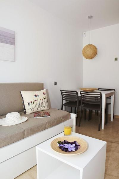 اپارتامنتز بنالمادنا پلا گود پلاسز