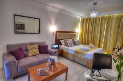 اُنیکس اپارتمنتز