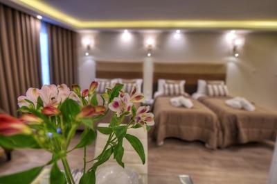 اُنیکس اپارتمنتز