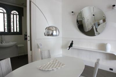 ال پالاوت لیوینگ