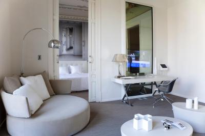 ال پالاوت لیوینگ