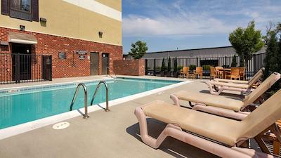 بست وسترن پلاس گلن الن این