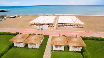 اینویستا هتل بلک