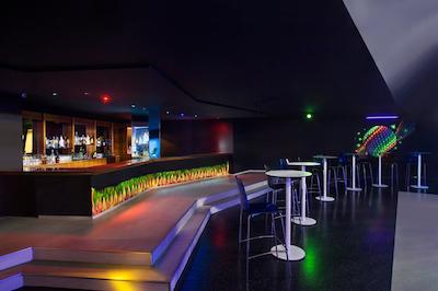 اینویستا هتل بلک