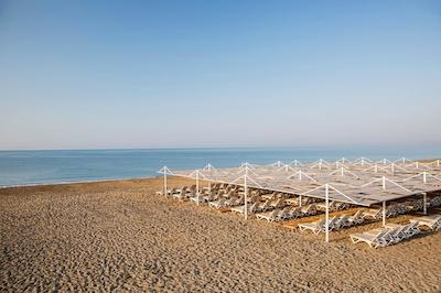 اینویستا هتل بلک