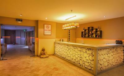 اینویستا هتل بلک