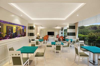 اینویستا هتل بلک