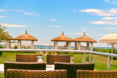 اینویستا هتل بلک