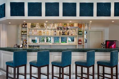 اینویستا هتل بلک