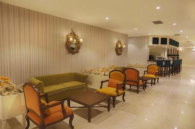 اینویستا هتل بلک