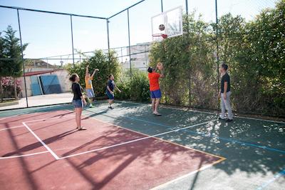 اینویستا هتل بلک