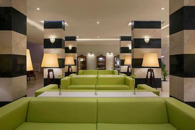 اینویستا هتل بلک