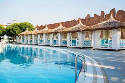 اینویستا هتل بلک