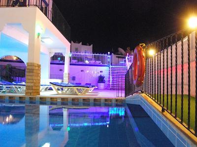 کلوب ولا هتل