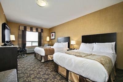 بست وسترن پلاس اسود ادمنتون این اند سویتز