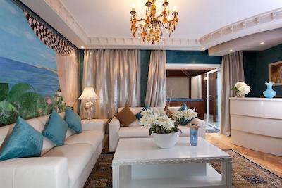 ارت پالاس سویتز اند اسپا