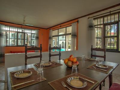 باهاری دهو بیچ ویلاز