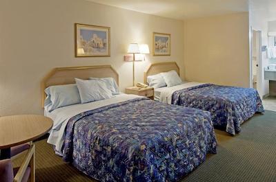 امریکاز بست والو این فنیکس ای-10 وست