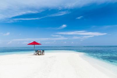 نیاما پرایوت ایسلندز مالدیو