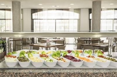 هتل ایلونین ایستلانتیلا