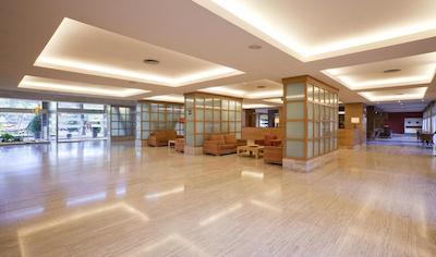 هتل ایلونین ایستلانتیلا