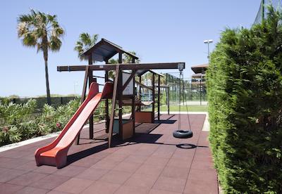 هتل ایلونین ایستلانتیلا