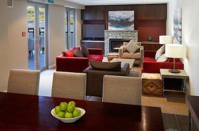 هیلتون کویینستون ریزرت اند اسپا