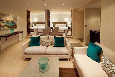 هیلتون کویینستون ریزرت اند اسپا