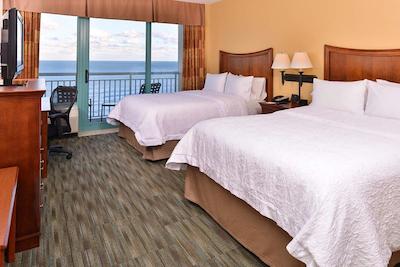 هامپتون این ویرجینیا بیچ-اُسینفرنت اسود