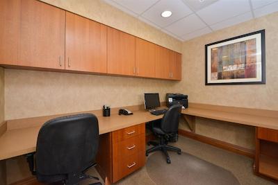 هامپتون این ویرجینیا بیچ-اُسینفرنت اسود