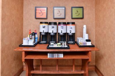 هامپتون این ویرجینیا بیچ-اُسینفرنت اسود