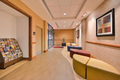 هامپتون این ویرجینیا بیچ-اُسینفرنت اسود